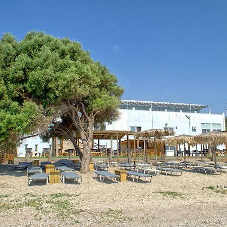 Epipleon Luxury Suites -102- Δωμάτιο 45Τμ Με Βεράντα 35Τμ Μπροστά Στη Θάλασσα Nafpaktos Exterior foto